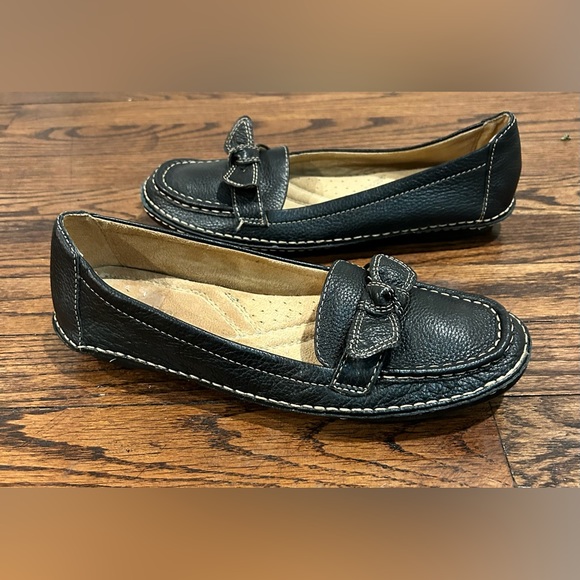 Women's NATURALIZER levity Shoes Black Leather Muted Slip On With Bow Sz 8.5M - Picture 4 of 5